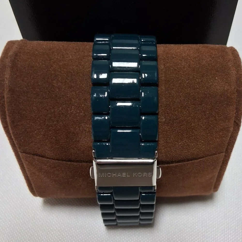 Michael Kors Women’s Slim Runway Quartz Watch – Model MK4416